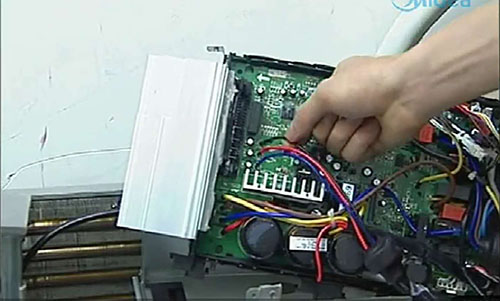 鹤山美的空调电话是多少